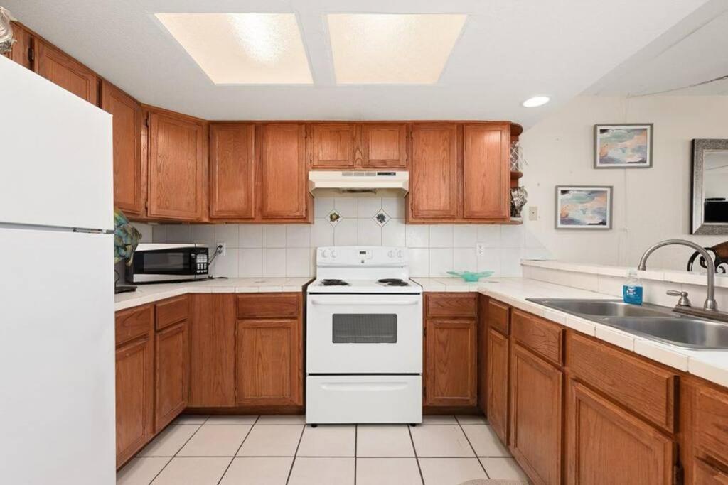 2 Bed 2 Bath Condo By Beach With Resort Pool South Padre Island Eksteriør bilde